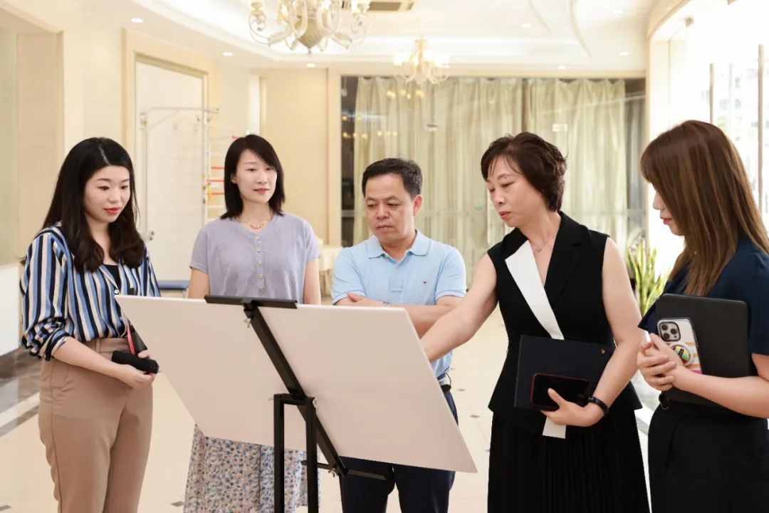顺德区委常委、统战部部长梁伟沛一行莅临乐善居调研指导